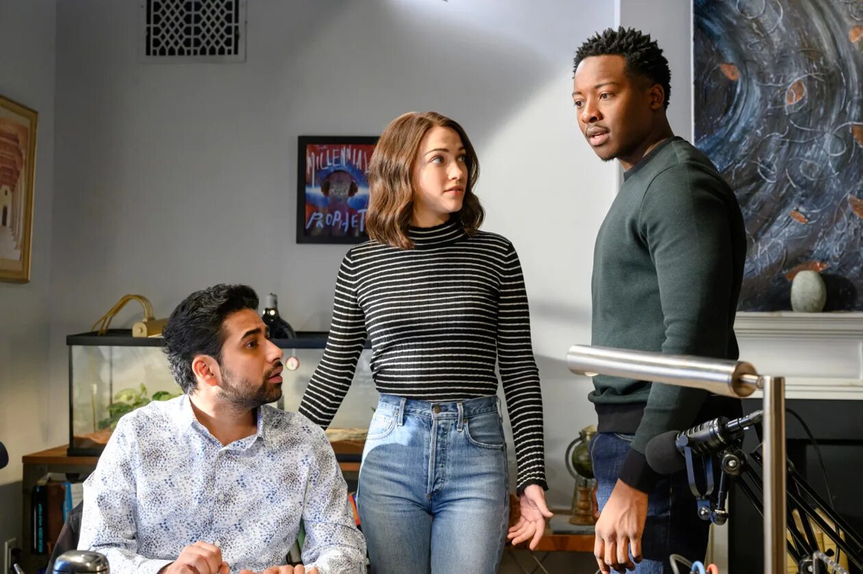 Бог меня зафрендил сериал 2 сезон. Бог меня зафрендил сюжет. Аккаунт бога сериал. Бог меня зафрендил актеры. Бог меня зафрендил хорошего качества.