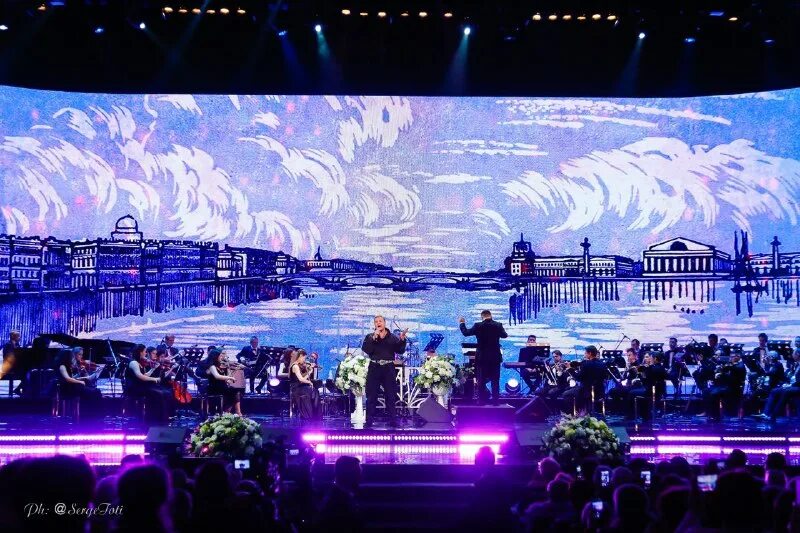 Бкз октябрьский 12 января 2024. Бкз октябрьский санкт-петербург. 00. Бкз октябрьский 12 января 2024. Концерт бутусова бкз октябрьский 2013 год.