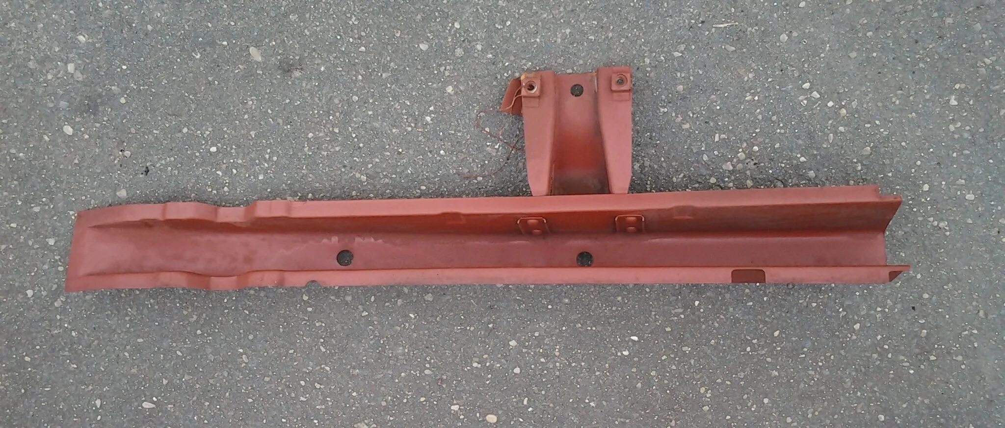 Лонжероны газ 21. Лонжерон газ 3110. Лонжерон газ. Газ 24 лонжерон пола. Лонжерон газ 31105 передний.