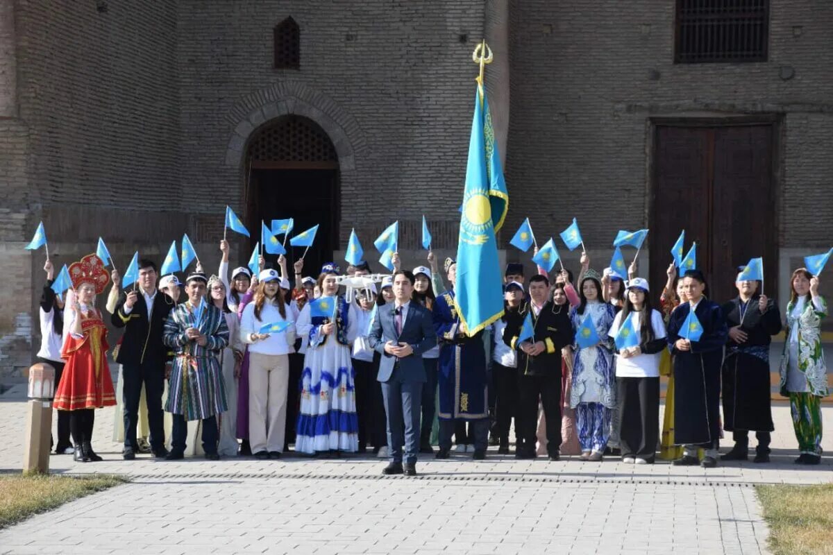 "алгыс" презентация. Алғыс айту күніне арналған іс шаралар. Наурыз открытки. 1 наурыз день благодарности. Алғыс айту күніне арналған іс шаралар.
