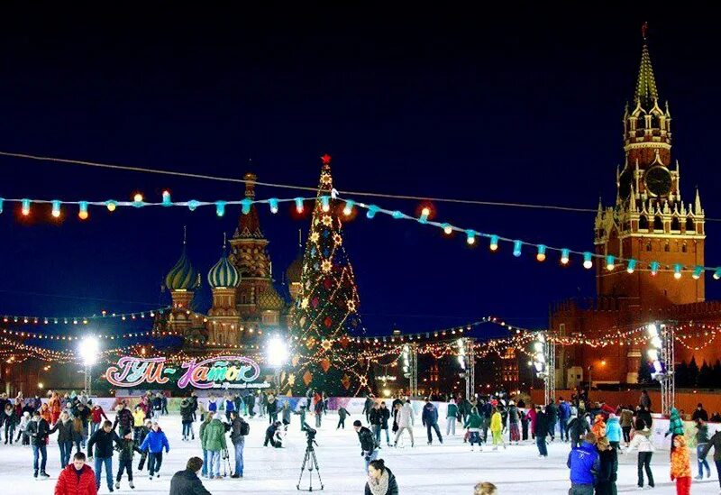 Каникулы в городе москва. ГУМ-каток Москва. Московский ГУМ каток. Каток ГУМ Кремль. ГУМ-каток Москва 2024.