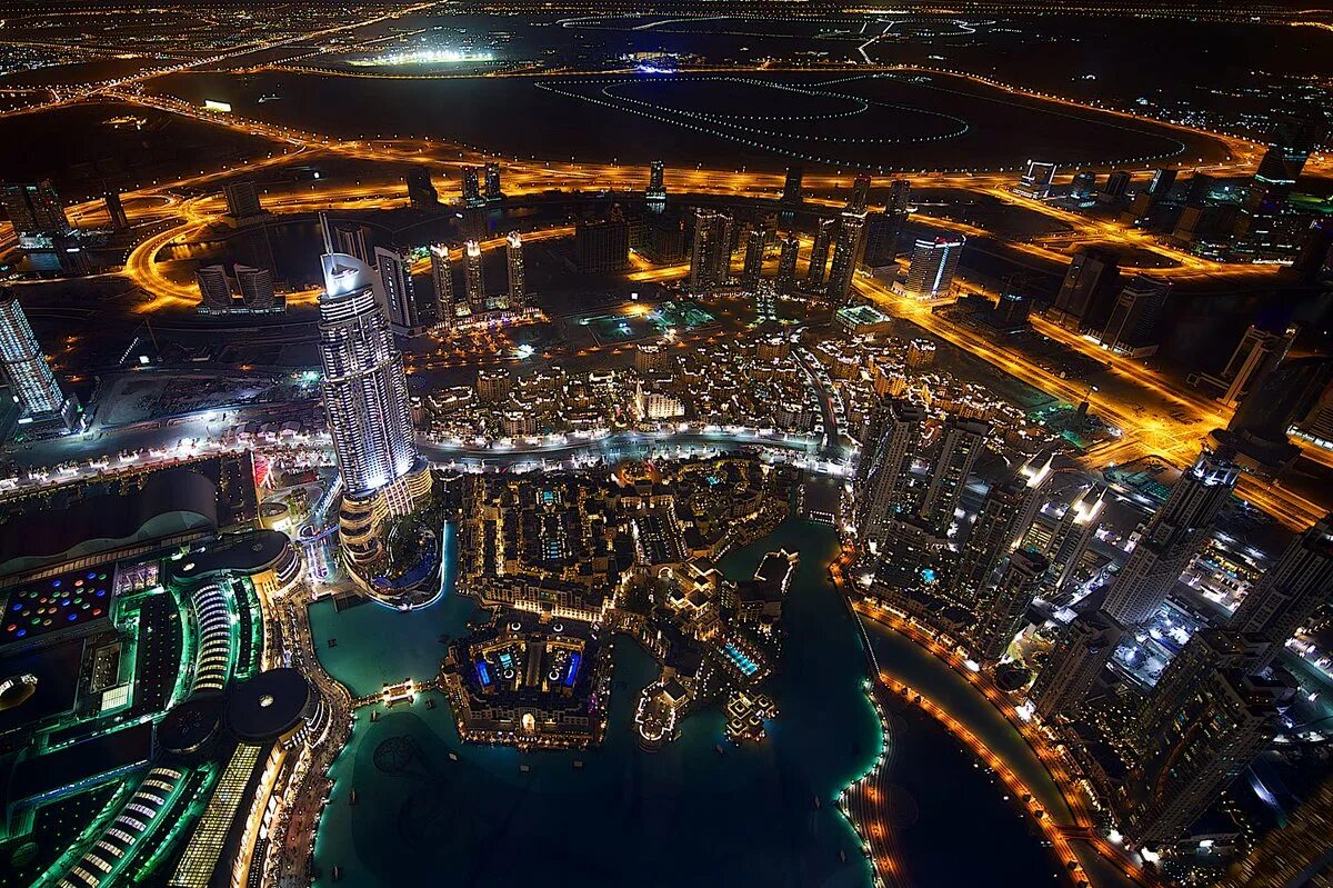 Дубай сверху. National Geographic Дубай. Peninsula Дубай фото. Дубай вид сверху.