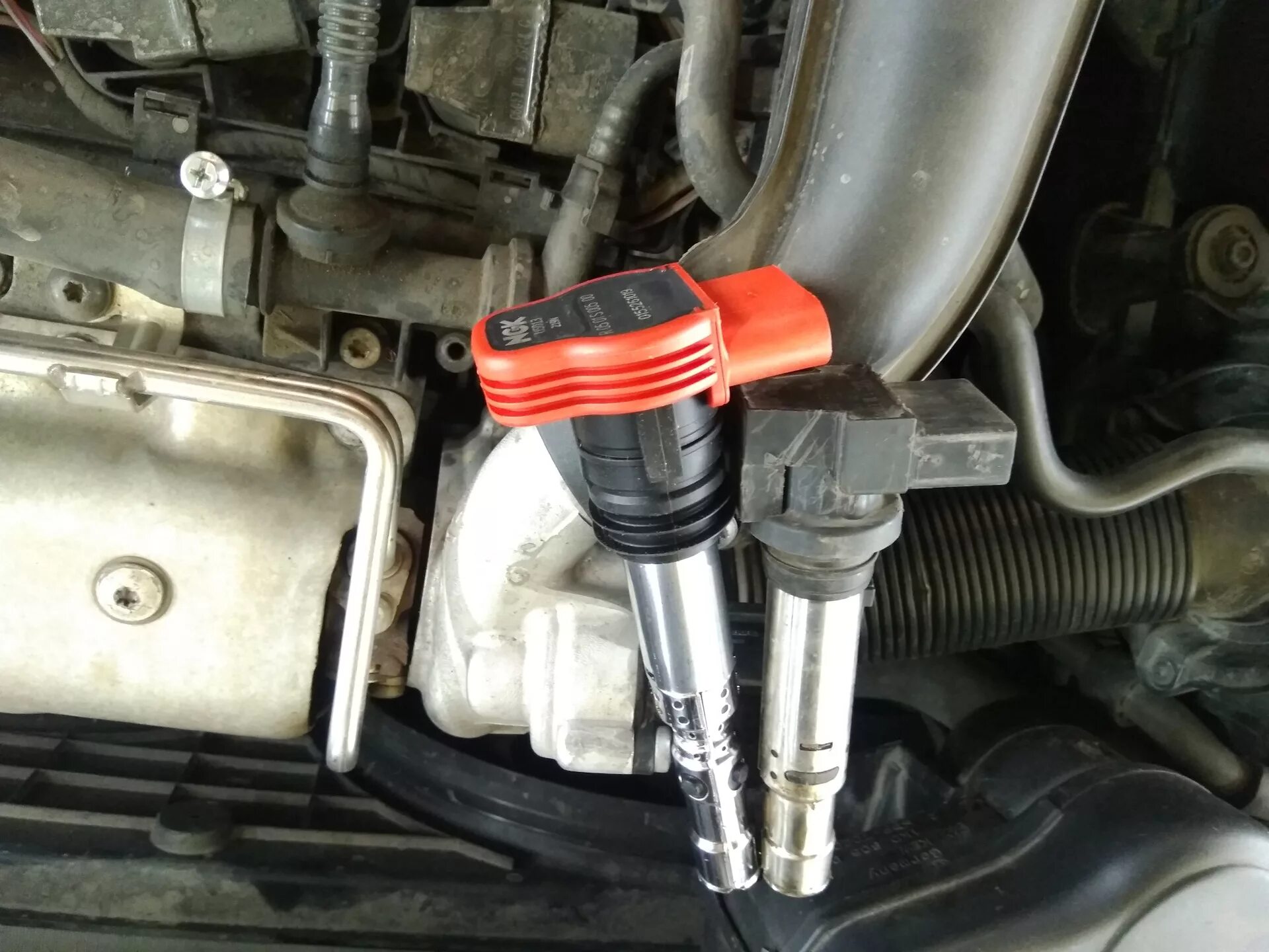 4 tsi маслоотделитель. 4 tsi. 8 tsi cdab. клапан квкг пассат б6 1. 8 tsi cdab.