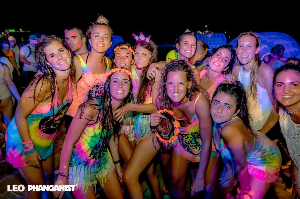 Full party. Фулл мун пати панган 2025. фул мун пати 2025. фестиваль full moon party 2025-2025. full moon party белинского 9.
