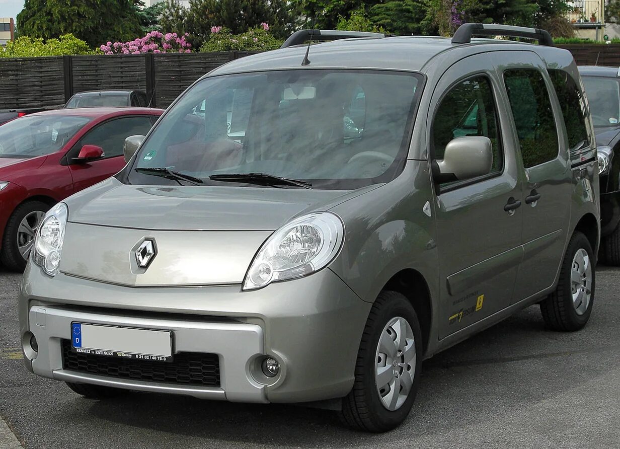 Renault kangoo renault kangoo двигатели. Renault Kangoo 2. Renault Kangoo II 2008. Рено Кангу 2 2011. Renault Kangoo 2011.