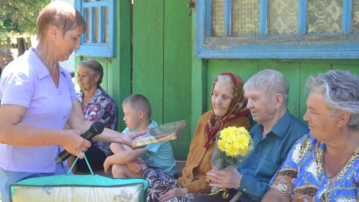 Погода в октябрьском пронского района рязанской. Село Октябрьское Пронский район Рязанская область. Деревня Денисово Рязанской области. Денисово Пронский район. Деревня Пронский район Октябрьское школа.