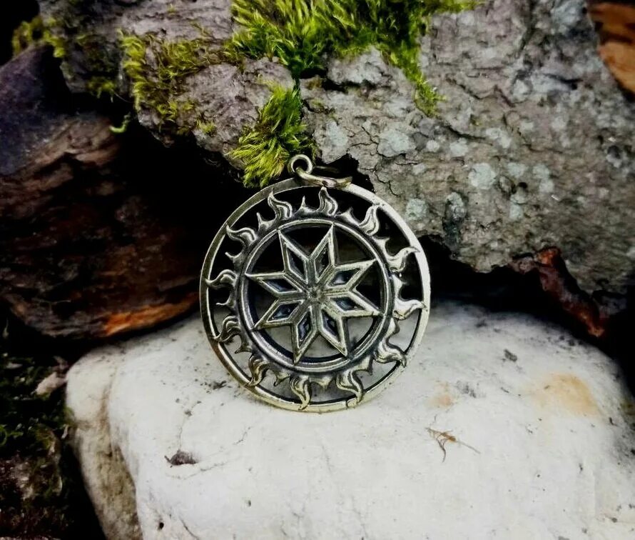 Амулет славянский звезда алатырь. Амулет славянский звезда алатырь. Славянский оберег восьмиконечная звезда. Славянский символ звезда алатырь. Славянские символы алатырь.