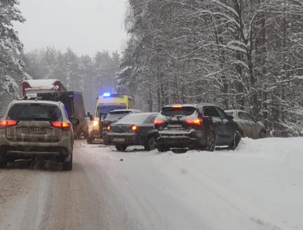 Авария на московской трассе вчера вечером. Дтп и чп ло. Дтп и чп ло. Дтп и чп ло. Дтп и чп ло.