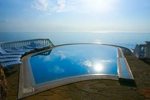 Отели ялты с бассейном рядом с морем