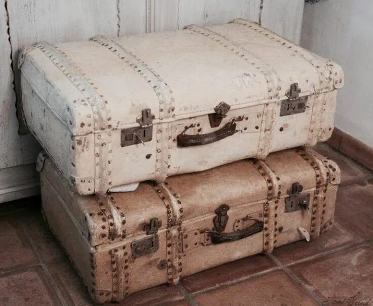 Декупаж старого чемодана: красивое украшение интерьера Suitcase, Doma, Luggage