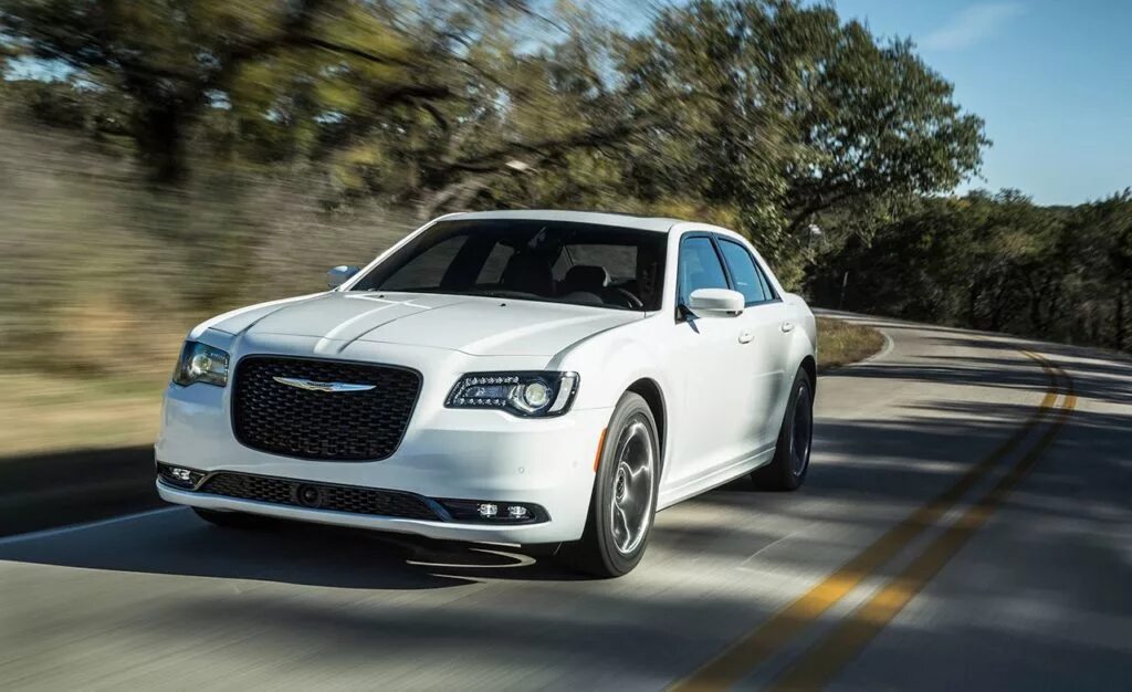 C 2025 s3. Крайслер 300с 2025. chrysler 300c 2025. chrysler 300 2015. chrysler 300 2025.