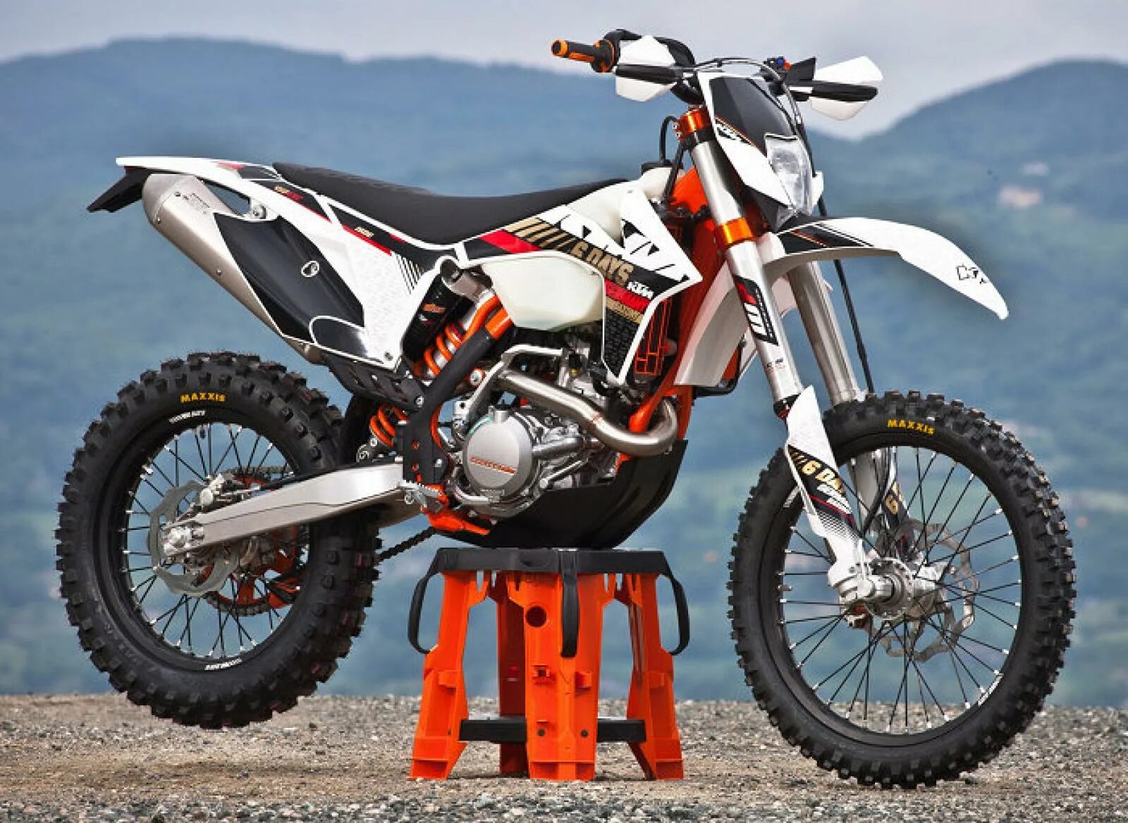 Купить горный мотоцикл. КТМ 500 ехс. KTM 500 EXC-F Six Days. КТМ EXC 300. КТМ 250 эндуро.