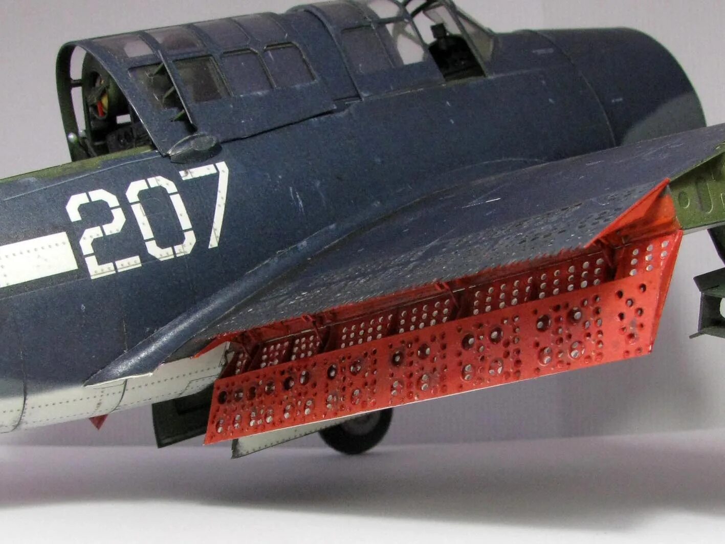 сб-2 1/72. сб 2 бомбардировщик арк моделс. Curtiss sb2c-4 helldiver. бомбардировщик арк моделс сб 100. модели s b.