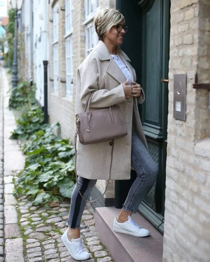 Start With The Basics - SusanAfter60.com Over 60 fashion, 60 fashion, Older wome