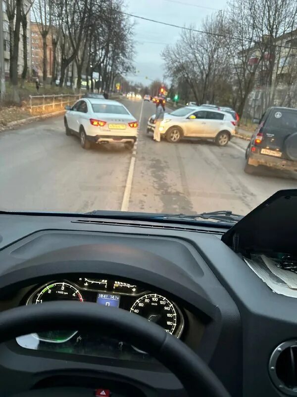 Происшествия в санкт-петербурге на индустриальном проспекте. Авария на индустриальном проспекте. Индустриальный проспект хасанская улица. Тактовая индустриальная дтп нефтекамск. Происшествия в санкт-петербурге на индустриальном проспекте.