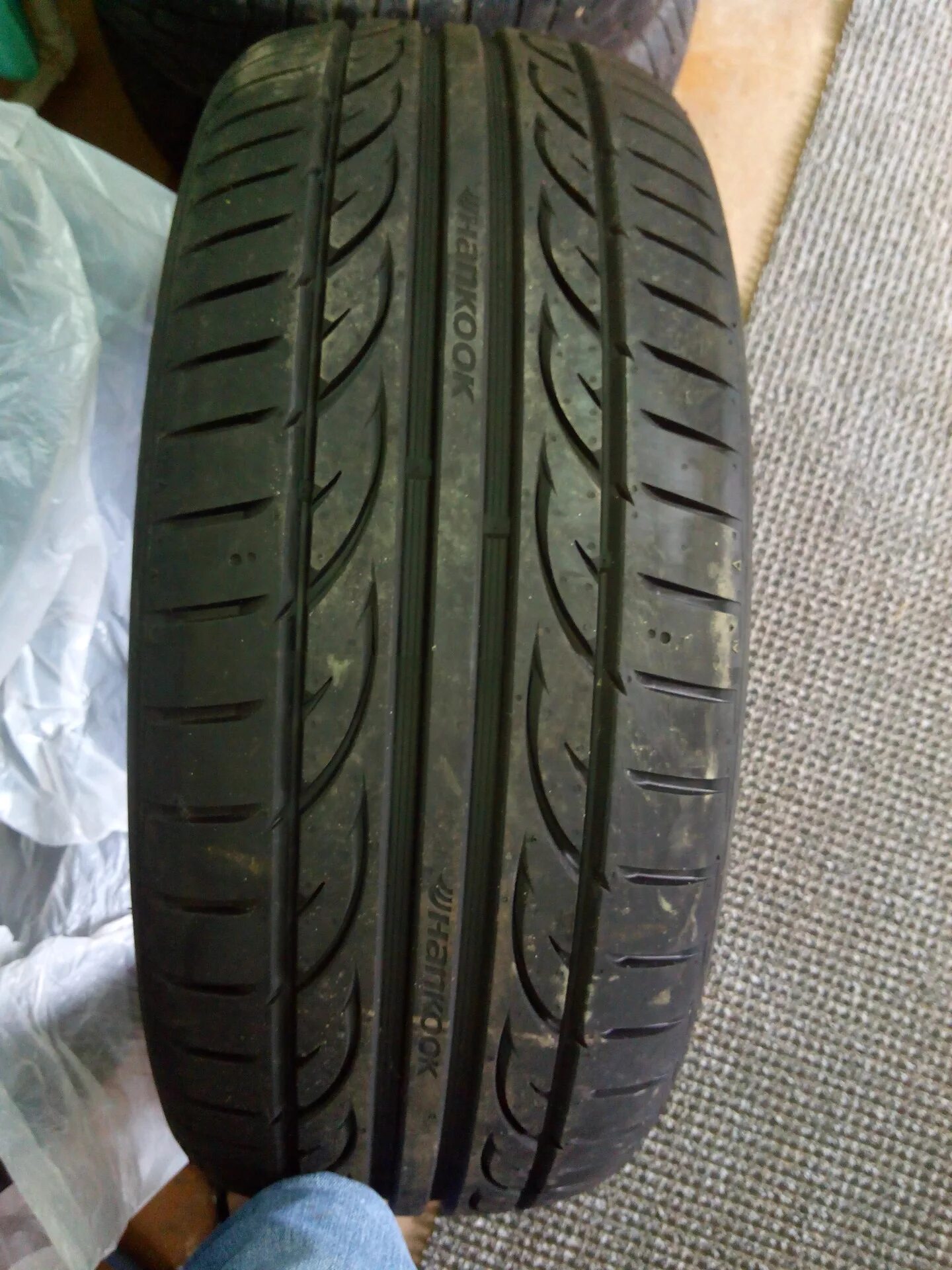 Hankook ventus 215 50 r17