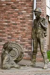 Необычные памятники истории
