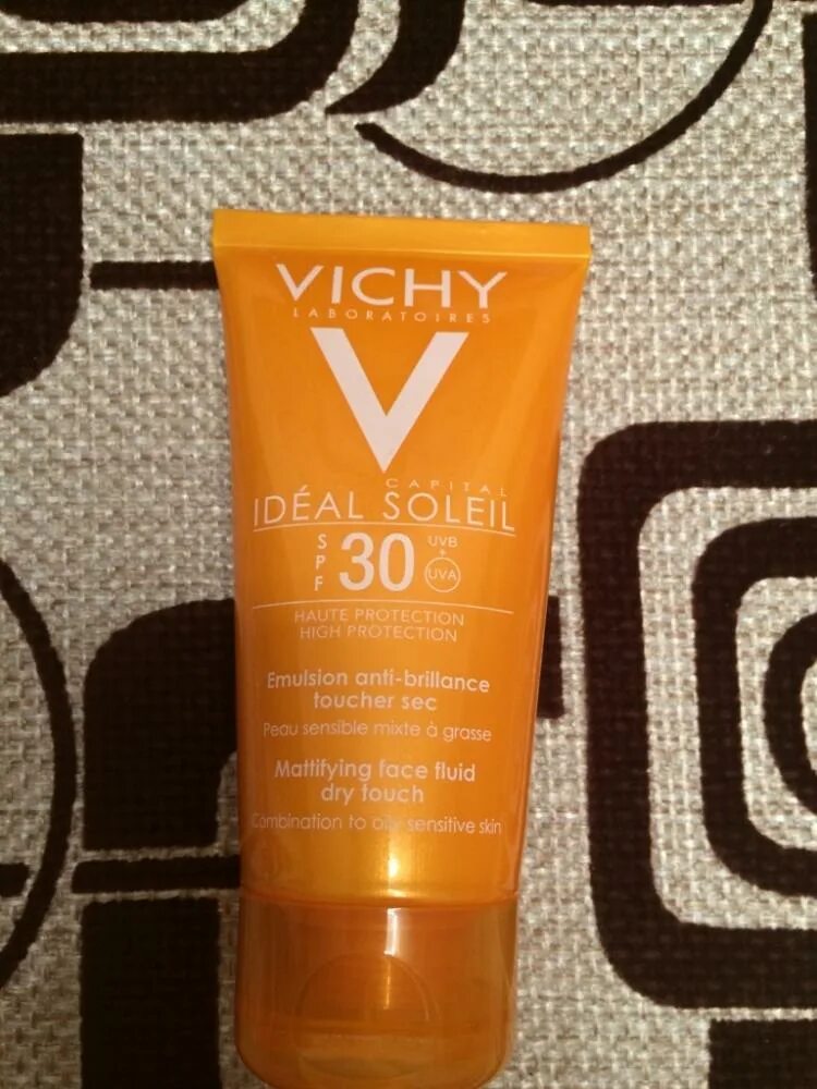 Vichy capital soleil матирующая эмульсия. Виши матирующая эмульсия спф 30. Vichy capital soleil spf 50. Vichy capital soleil spf 50 флюид. Матирующая эмульсия виши с спф 50.