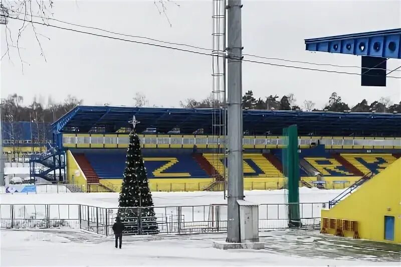 Расписание катка красногорск. Стадион Зоркий Красногорск каток. Стадион Зоркий Красногорск зимой. Стадион Машиностроитель Зоркий Красногорск. Стадион Зоркий Красногорск в 2010 году.