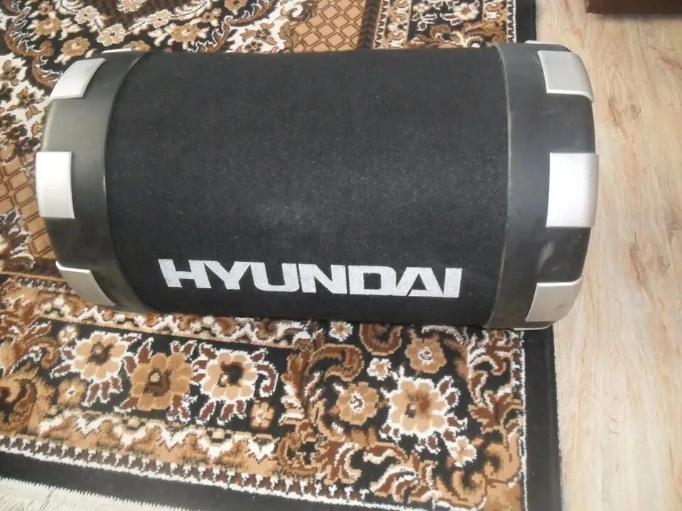 Саб хендай. Hyundai h-cst10a. сабвуфер hyundai h-cst8a. активный сабвуфер hyundai h cst10a. саб бочка hyundai h-cst12a.