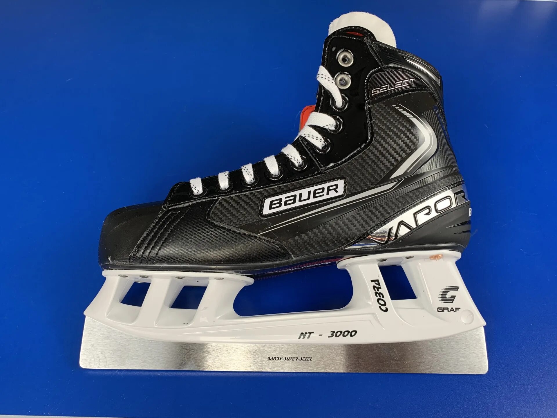 Коньки bauer select. Коньки Bauer select Cobra Bandy. Коньки Бауэр для БЕНДИ. Коньки Bauer select s23 Jr. Бауэр Селект коньки INT.