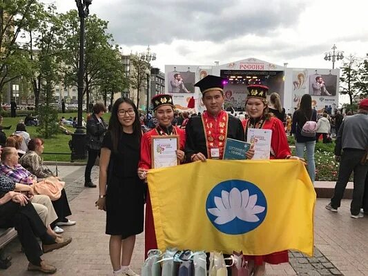 С днём рождения республики калмыкия. День республики калмыкия 2022. Праздник в калмыкии сегодня. 5 июля день республики калмыкия. Национальные праздники калмыкии.