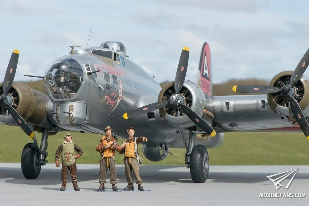 01e030 hk models самолет b-17g late 1/32. B 17 flying fortress 1/48. Hk models 1/32 b-17f. B 17 1 32. B-17 модель.