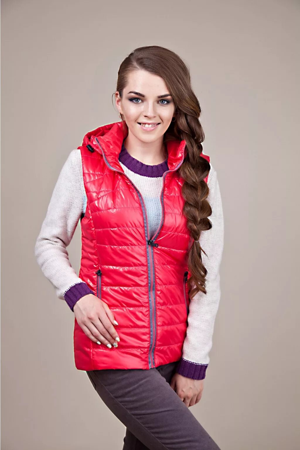 Демисезонный жилет. Жилет huntsman беркут. Жилет демисезонный ассиметричный низ. Укороченая желетка деми. Жилет женский утепленный.