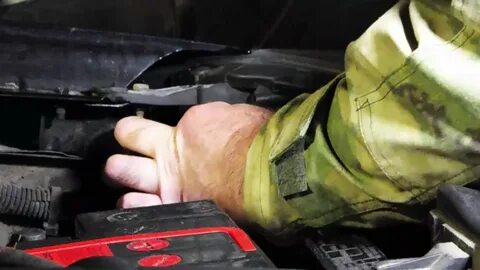 Замена лампы ближнего ниссан тиида