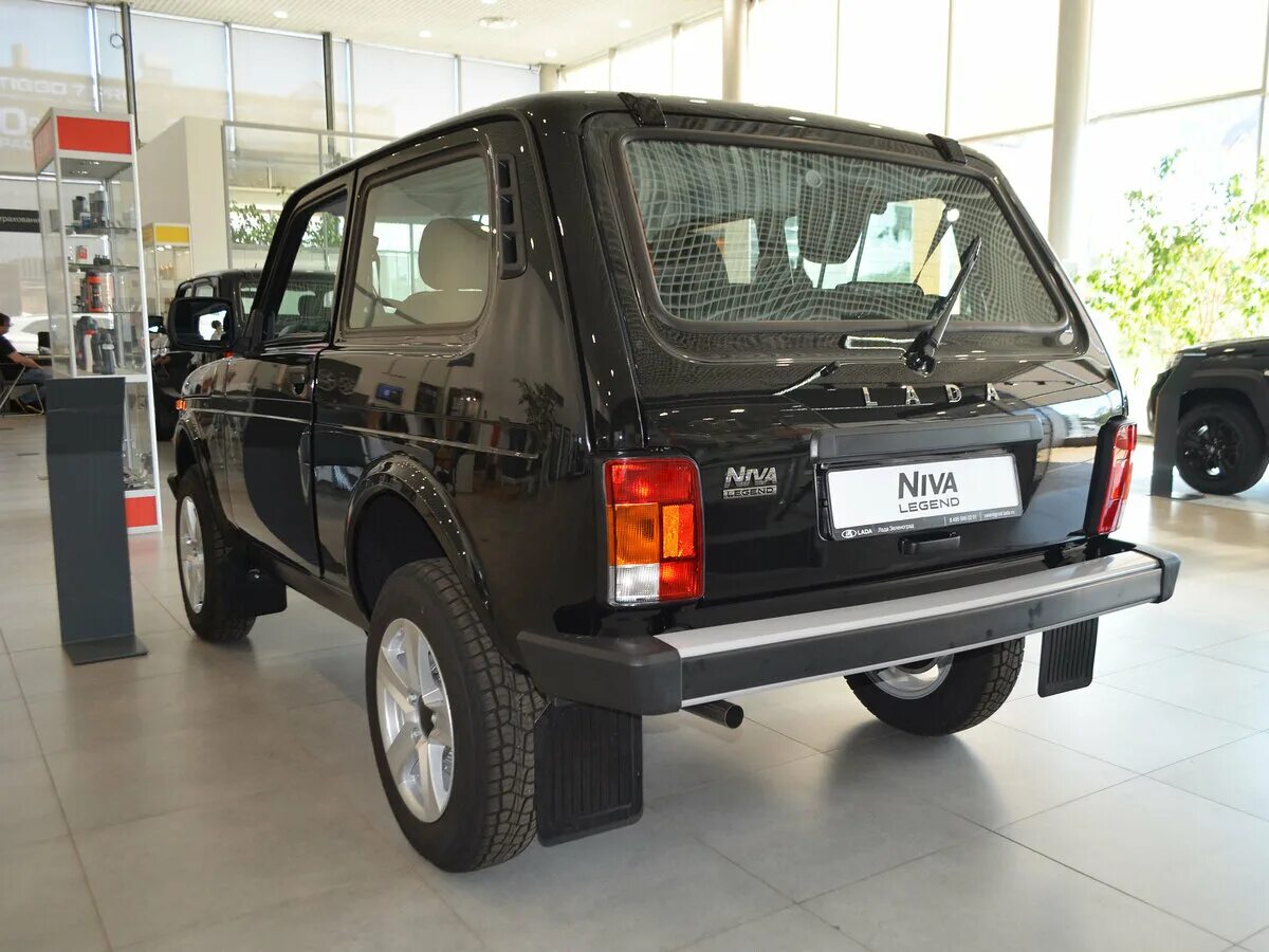 Купить новый Lada (ВАЗ) Niva Legend 2021-2025 1.7 MT (83 л.с.) 4WD бензин механи