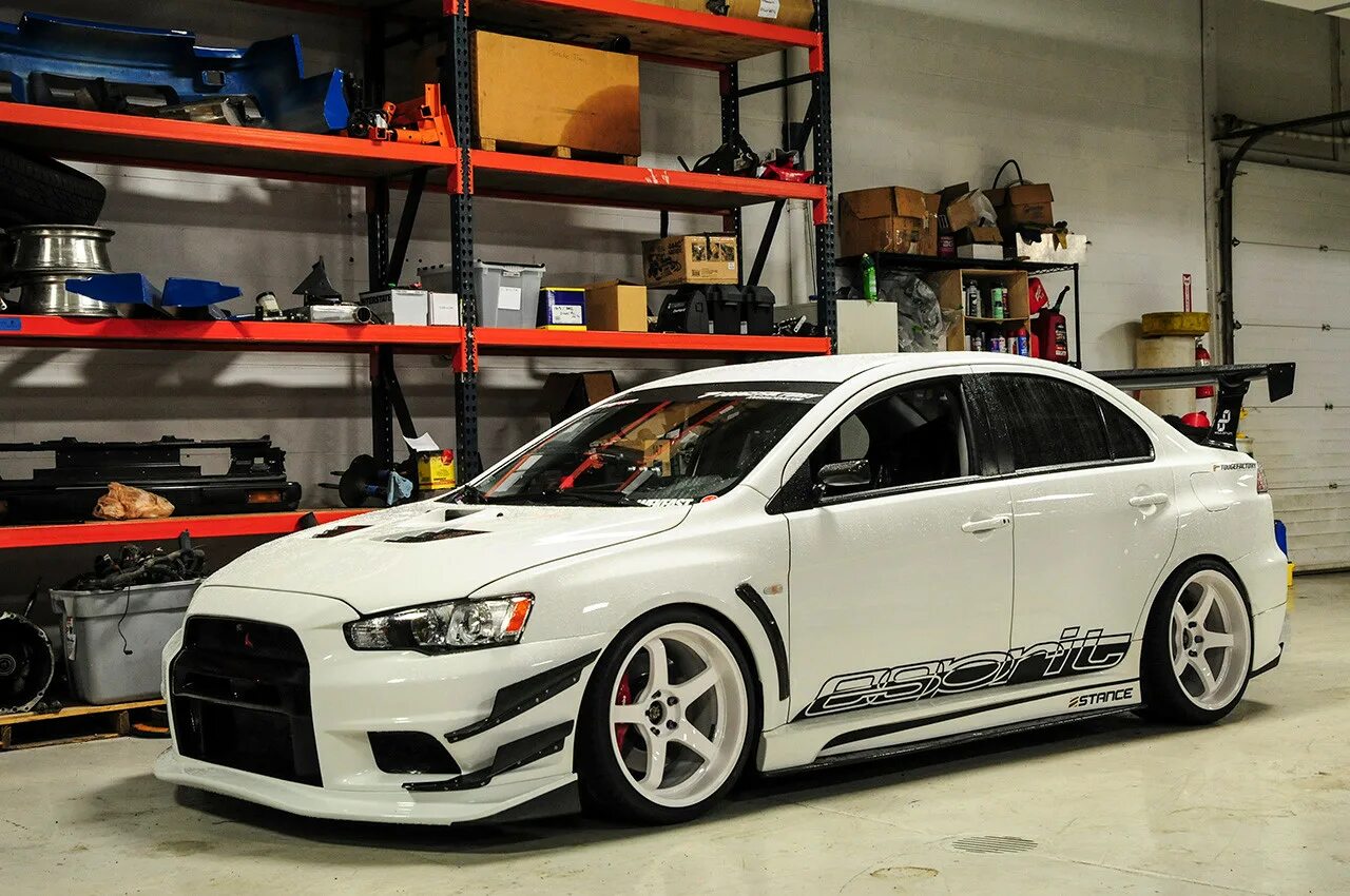 Ланцер тюнинг. Митсубиси лансер эволюшн 10. тюнингованный mitsubishi lancer 10. тюнингованный митсубиси лансер 10. mitsubishi lancer evo x tuning.