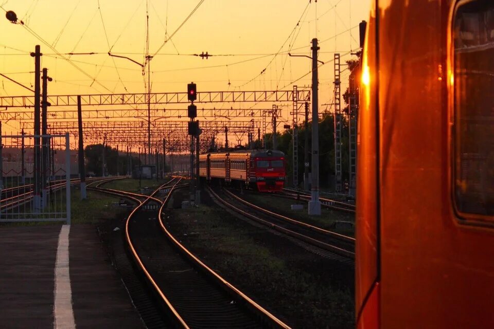 Подслушано в электричке спб. Эстетика железнодорожника. подслушано электрички москвы.