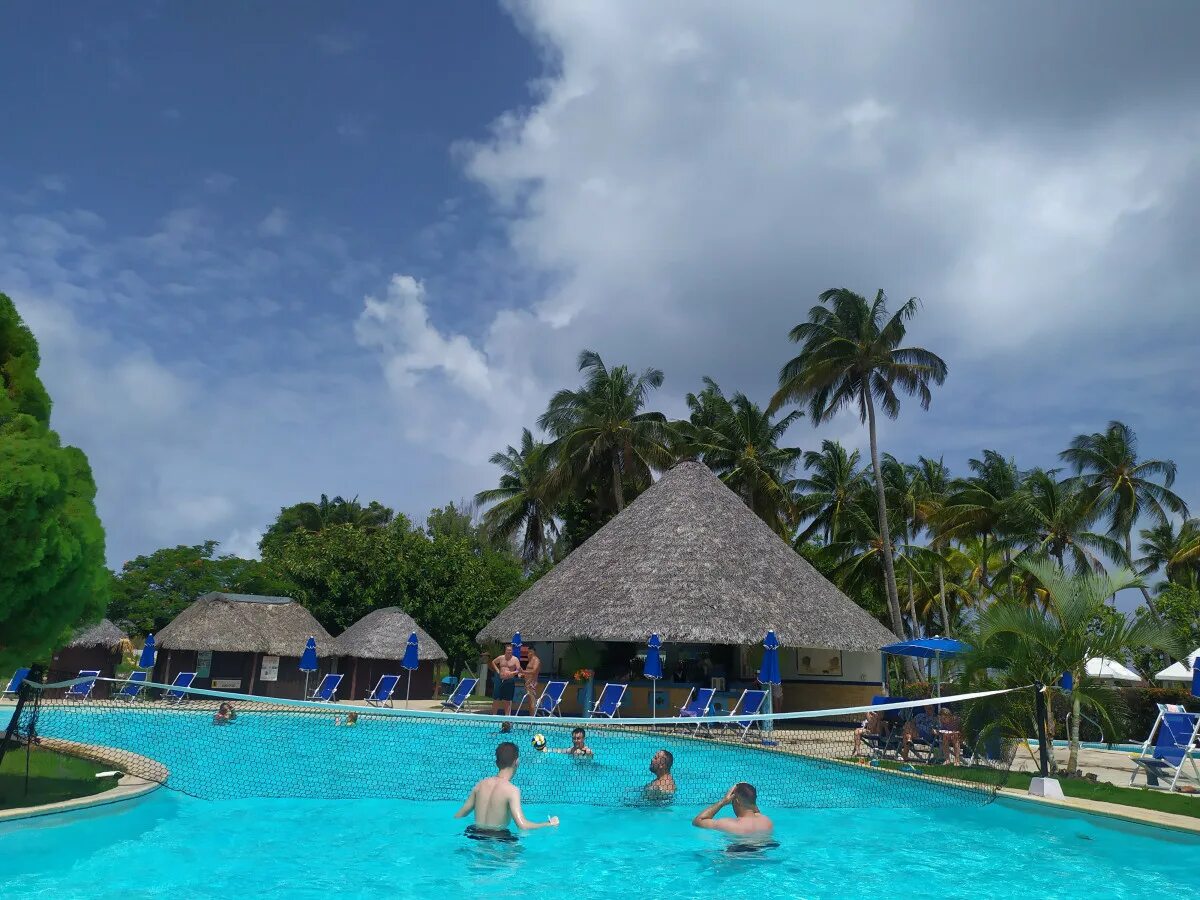 Кз. Логотипы туроператоров. Ht туры. Ht туры. Куба бризас дель карибе.