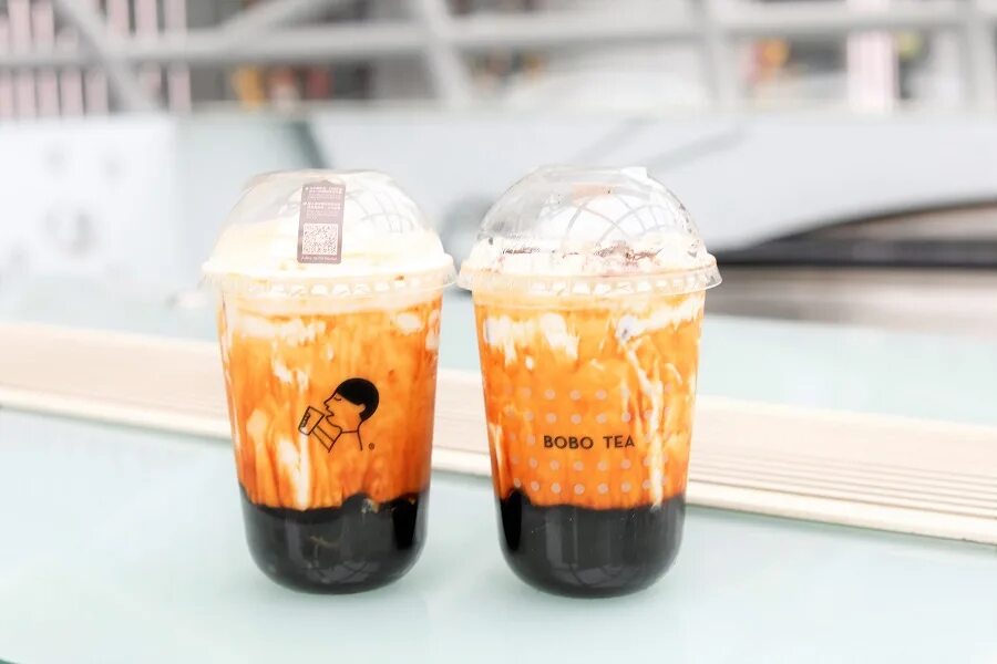 Chicha san chen. Bubble Tea в Китае. Bubble Tea Brown Sugar. HEYTEA напитки. Корейский чай с шариками.