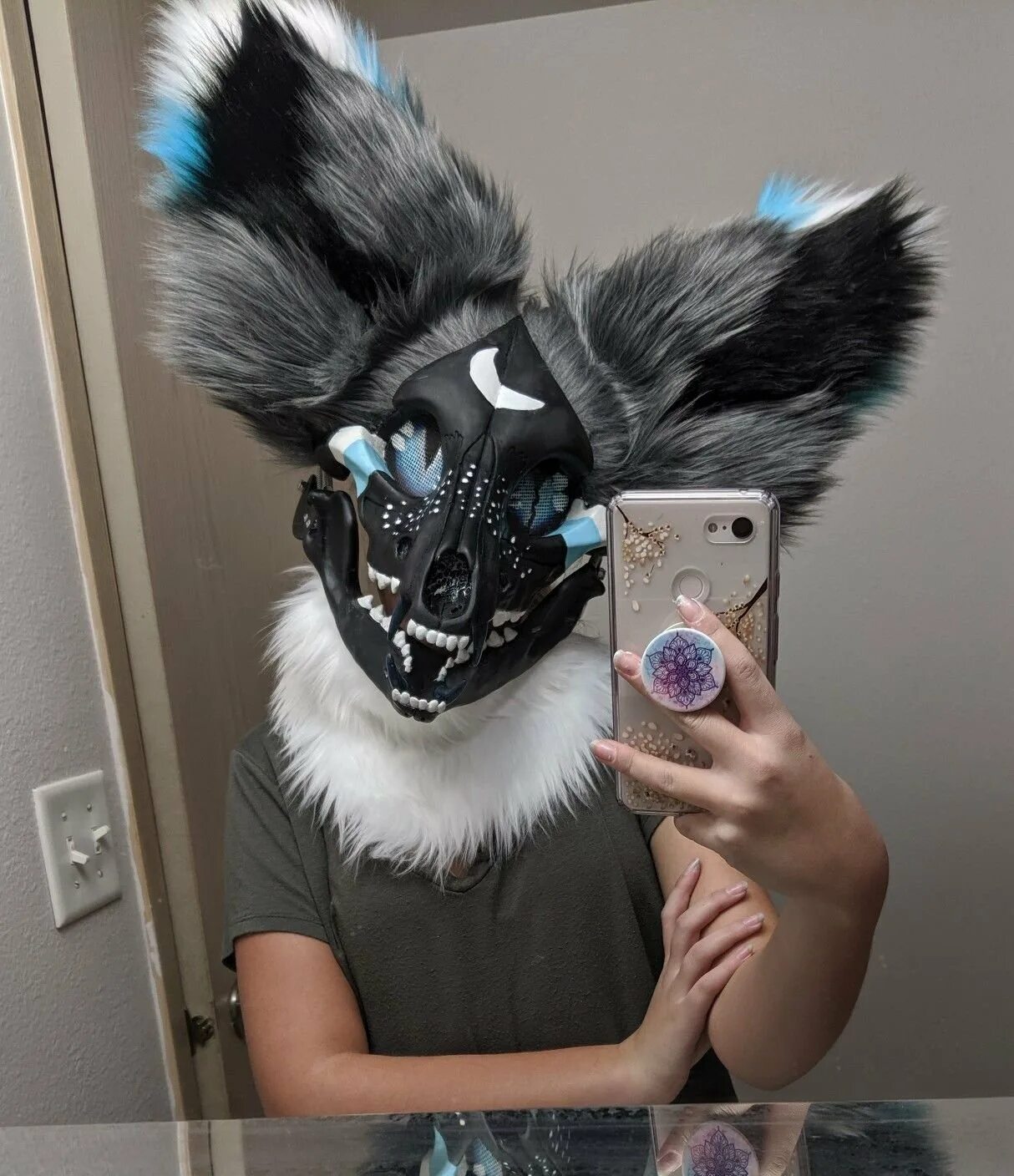 Маска для квадробики рысь. Идеи масок для квадробики с мехом. Маска для квадробики кошки. Маска кошки для ролевых игр. Квадробика маска волка.