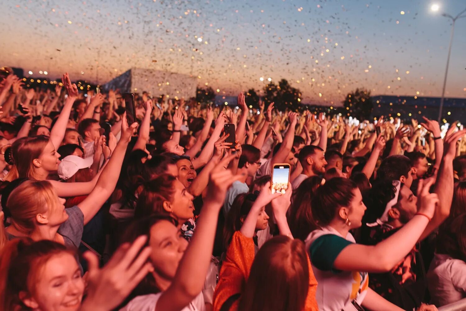 Молодежный форум шум в калининграде. Форум шумно. Росмолодежь форум. Молодёжный форум шум. Форум шум.