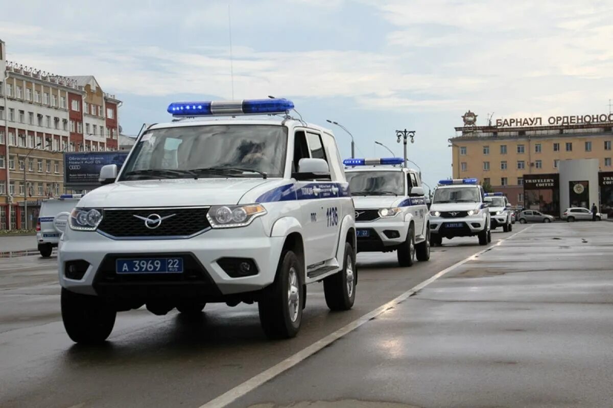 Авто р ф. Уаз патриот ппс питер. уаз патриот мвд москвы. машины полиции россии. полицейский автомобиль россия.