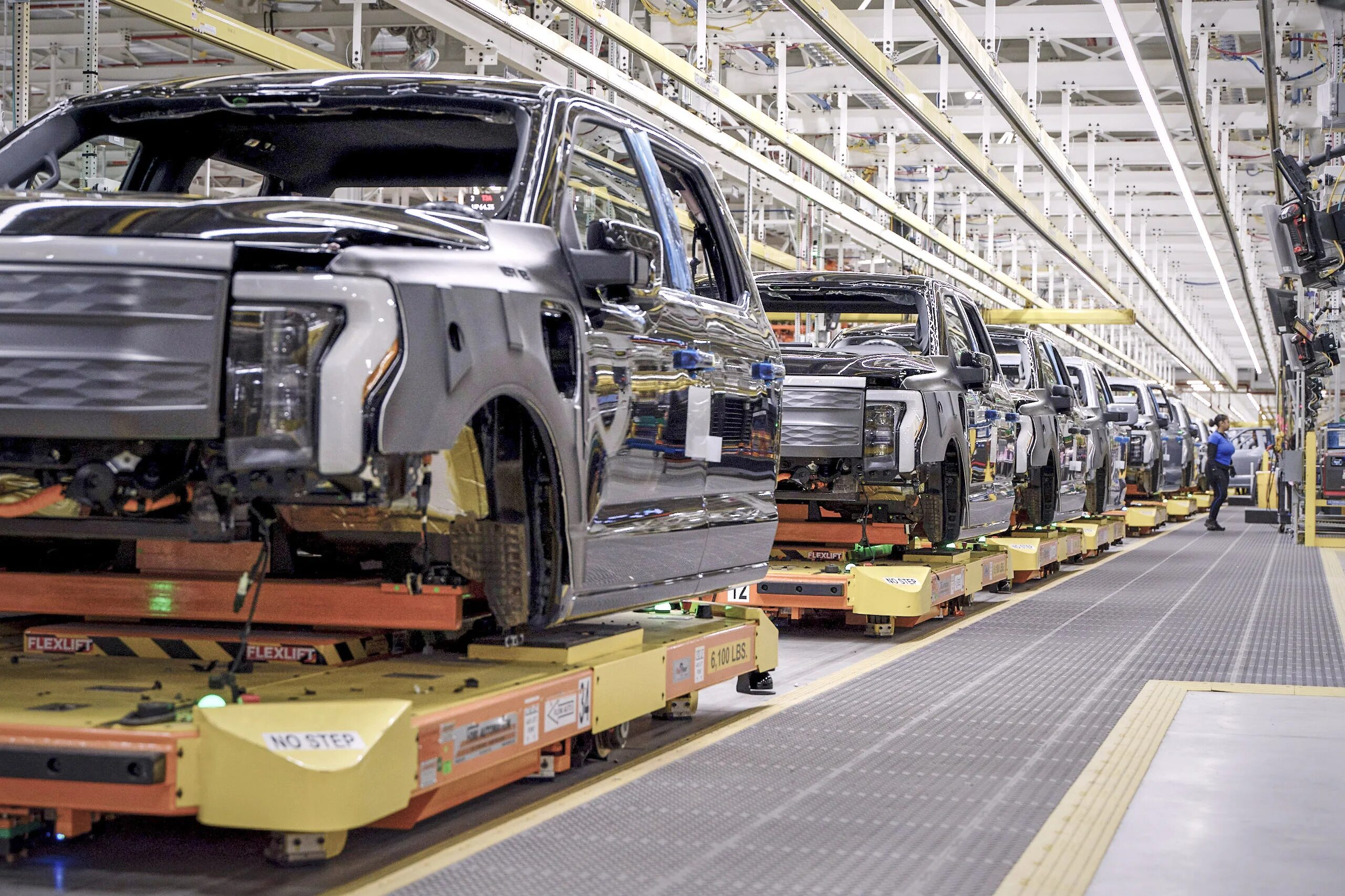 Какие заводы в сша. Завод ford f150. завод форд в сша. заводы по производству автомобилей в сша. автомобилестроение канады.