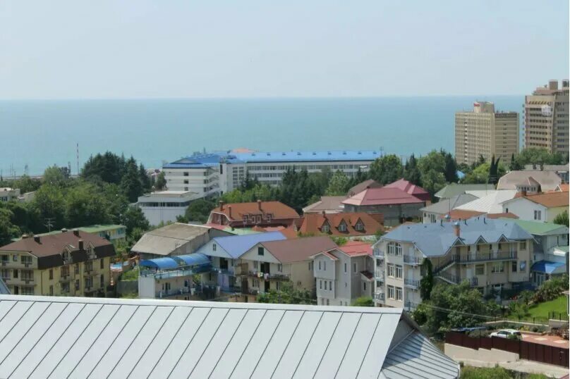 адлерский бриз гостевой дом. Bridge resort отель сочи 4. отель афина адлер просвещения 17. гостевой дом аурум адлер. адлер станиславского 16а.