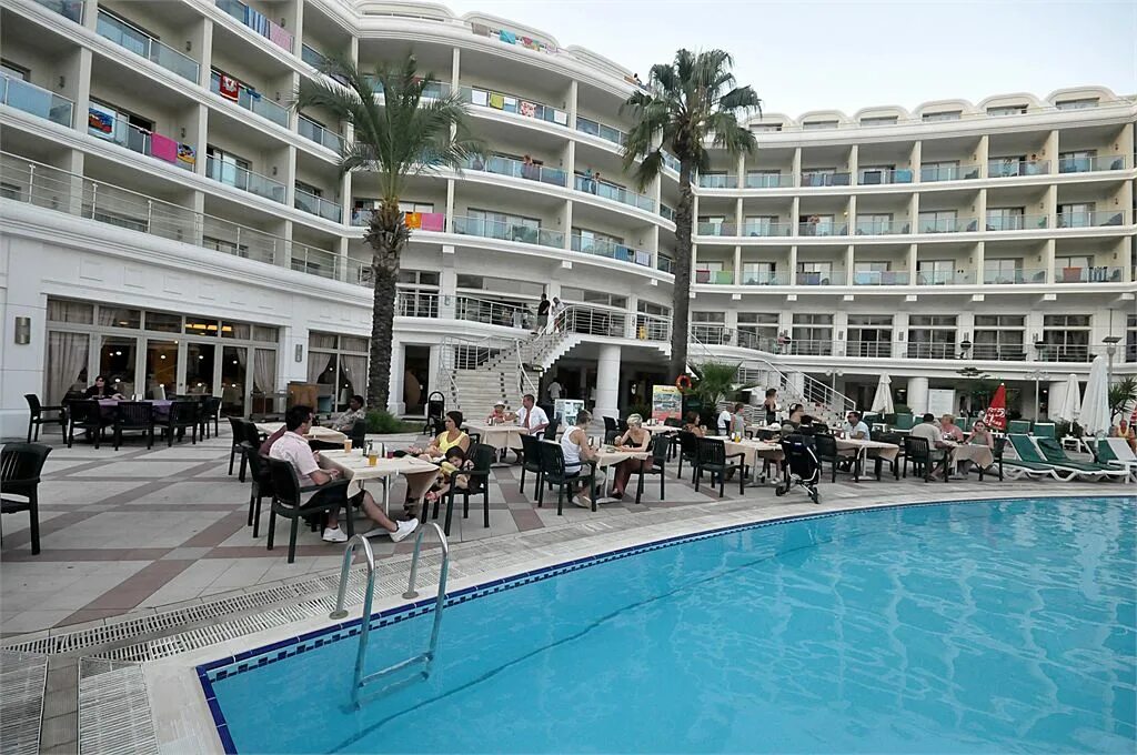 Pineta park deluxe 4 турция мармарис отзывы. Pineta park deluxe 4*+ (сителер). Pineta park deluxe 4*. Пинета парк делюкс мармарис. Мармарис пинета парк.