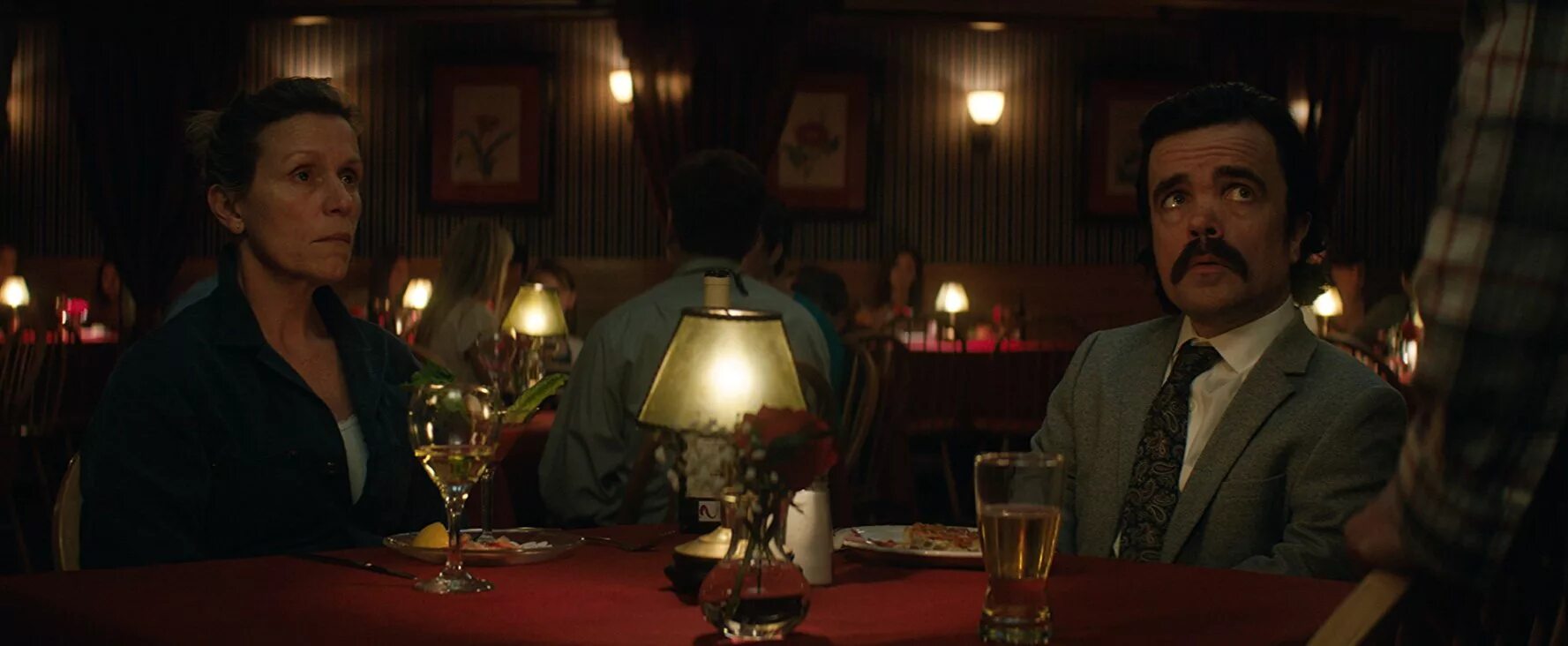 Вуди харрельсон три билборда на границе эббинга миссури. Сэм рокуэлл три билборда. Три билл билборда на границе эббинга. Три билл билборда на границе эббинга. Три билборда на границе эббинга, миссури (2017).