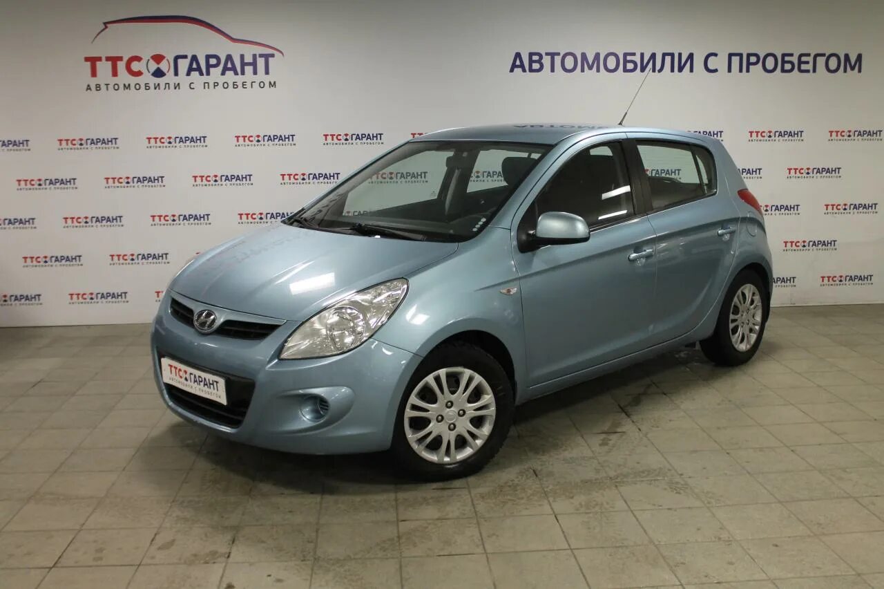 Хендай солярис 1. Hyundai solaris 2015 года. 6 at. Hyundai solaris 2011. Авито машины с пробегом хендай.