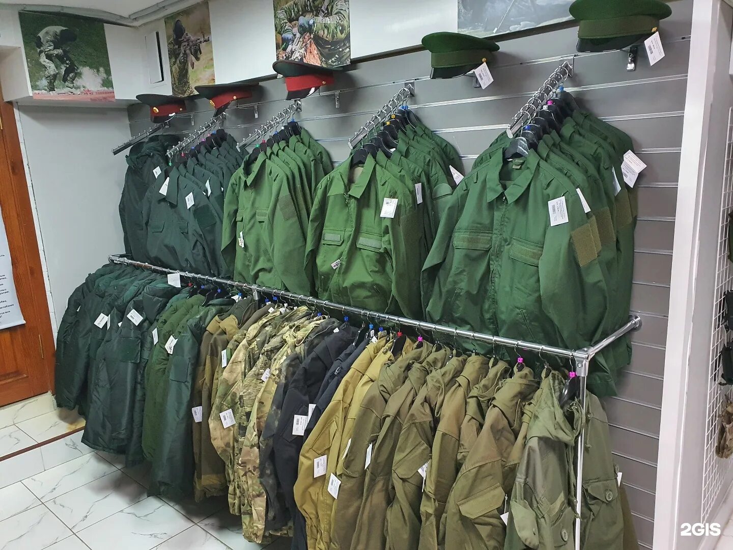Военный магазин. Армейский магазин петербург. Военный магазин. Магазин военторг. Магазин армейских товаров спб.