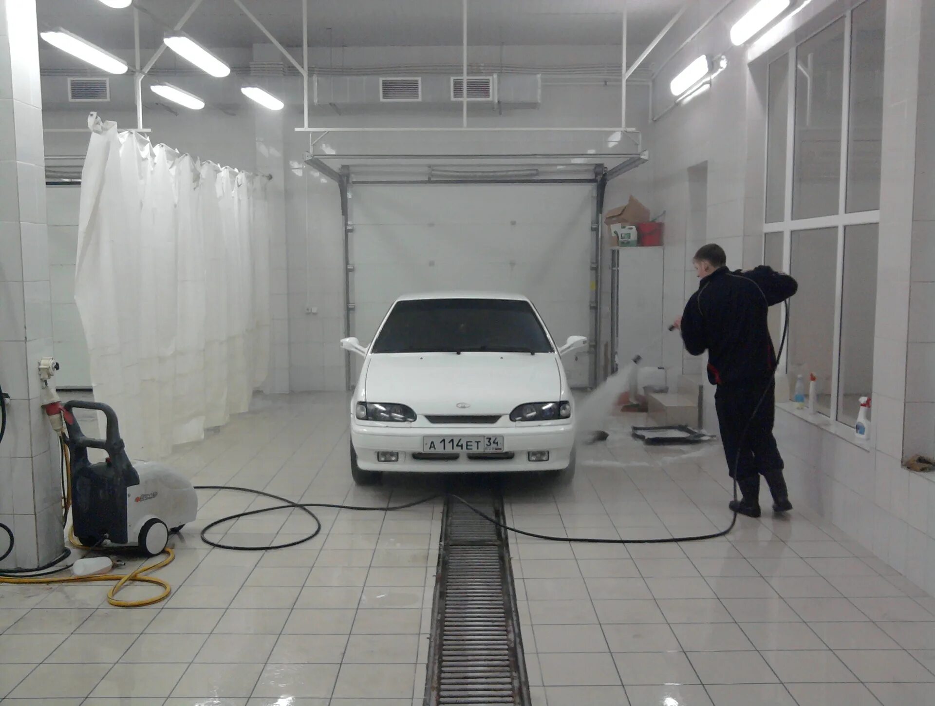 Белая автомойка. Автомойка бел. Бокситовый проезд 1а. Мойка пермь. Белая автомойка.
