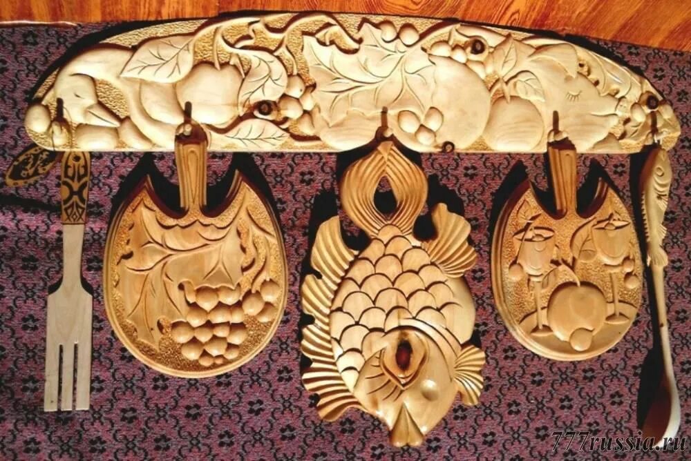 изделия прикладного искусства из дерева. абрамцево богородская резьба. изделия прикладного искусства из дерева. деревянные резные изделия. деревянные кружева джоуи ричардсон.