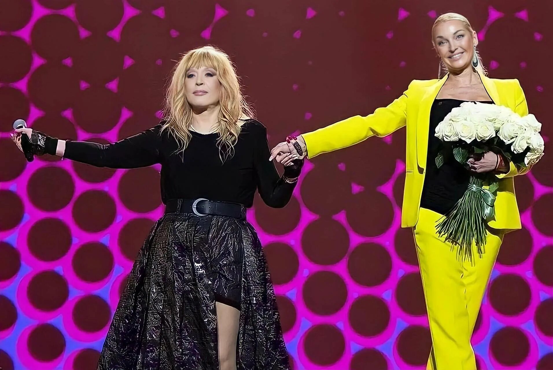 Наряды орбакайте кристина орбакайте. Новости про эстраду. Звезды отечественного шоу бизнеса. Новости про эстраду. Светские звёзды россии.