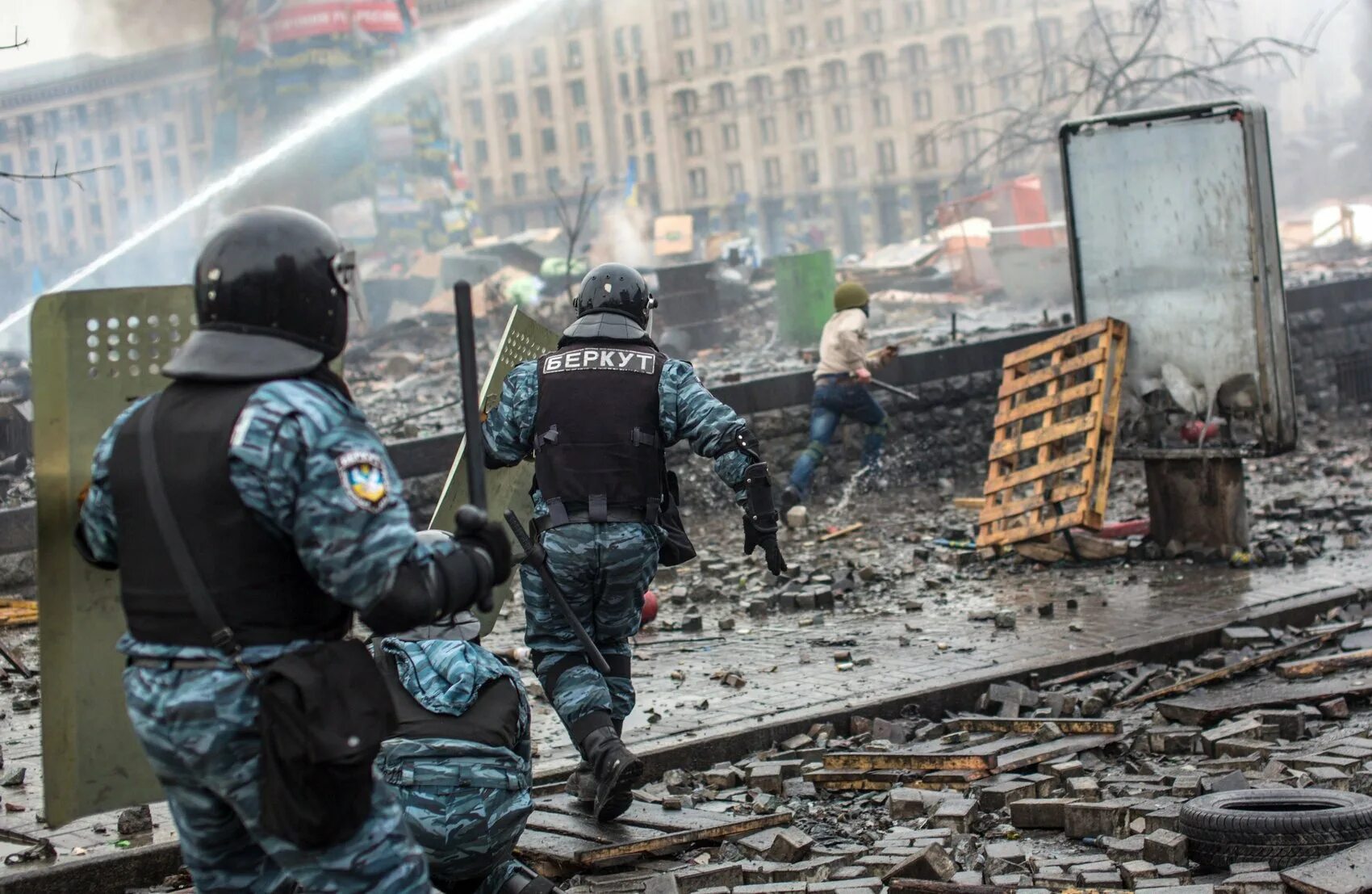Беркут Украина Майдан на Украине в 2014. Евромайдан на Украине в 2014 Беркут.