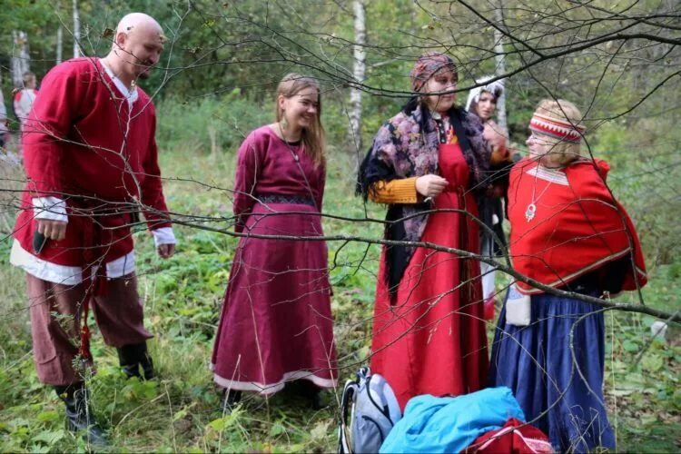 Община родноверов. Язычники Москвы община. Родноверческая община. Родноверческие общины в Сибири.