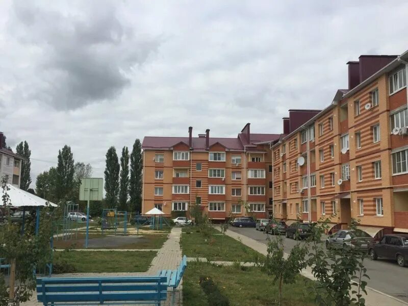 Октябрьская 24 строитель белгородская область. Строитель белгородская область улица жукова. Строитель. Башня в строителе белгородской области яковлевского района. Поселок строитель белгородская область.