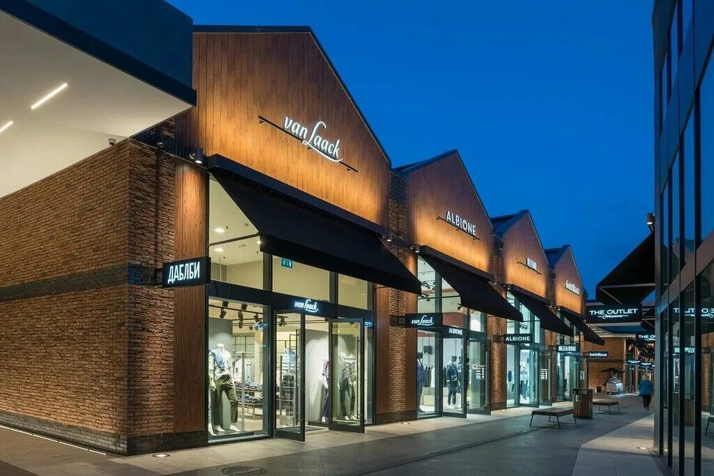 Outlet riga. Аутлет Архангельское новая Рига. The Outlet Moscow Архангельское. Аутлет Архангельское новая Рига магазины. Аутлеты в Москве.